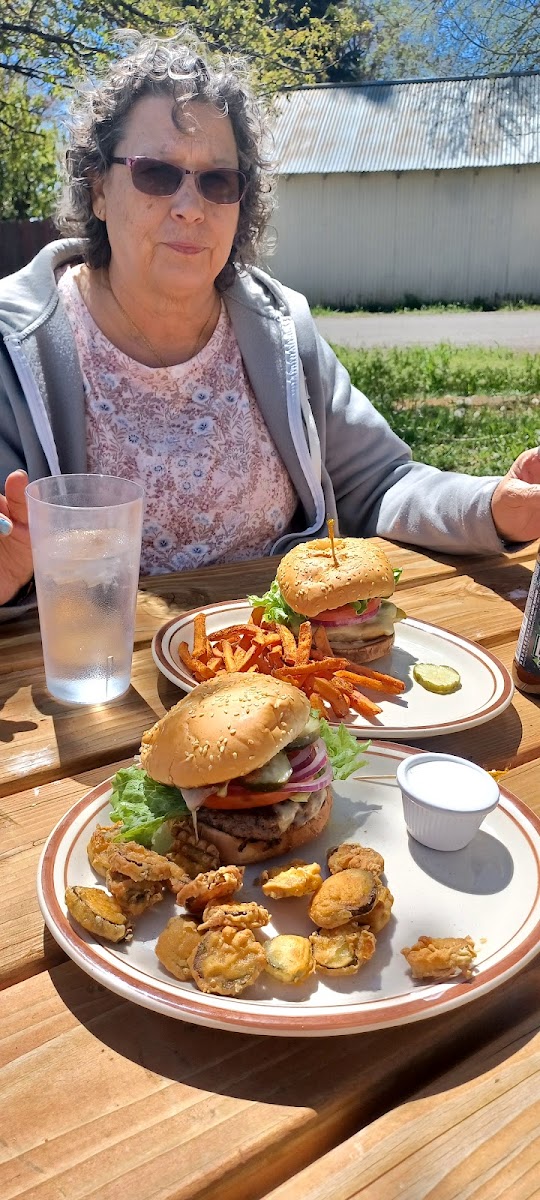 Woody's Cedarville-7